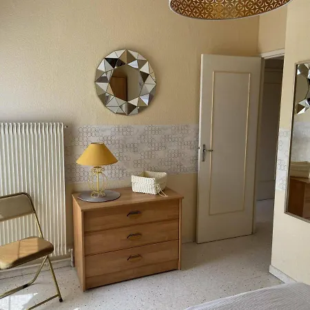 Bel Lumineux Avec Balcon, Proche Des Thermes Et Commerces, Animaux Admis - Fr-1-503-62 Apartment